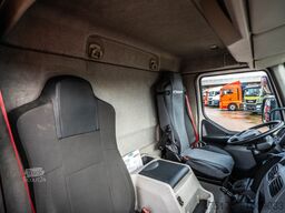 RENAULT D12 210C DXI + DHOLLANDIA