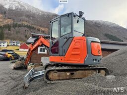 Hitachi ZX65USB-5A crawler excavator – Rototilt – 3 bucket