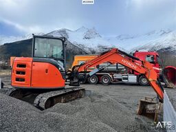 Hitachi ZX65USB-5A crawler excavator – Rototilt – 3 bucket