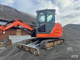 Hitachi ZX65USB-5A crawler excavator – Rototilt – 3 bucket