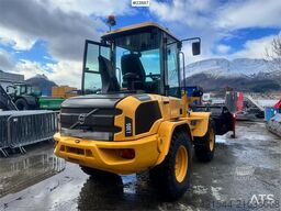 Volvo L30G Wheel Loader w/Bucket – 1410 hours! WATCH VID