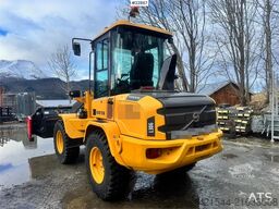 Volvo L30G Wheel Loader w/Bucket – 1410 hours! WATCH VID