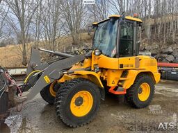 Volvo L30G Wheel Loader w/Bucket – 1410 hours! WATCH VID