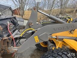 Volvo L30G Wheel Loader w/Bucket – 1410 hours! WATCH VID