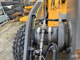 Volvo L30G Wheel Loader w/Bucket – 1410 hours! WATCH VID