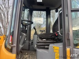 Volvo L30G Wheel Loader w/Bucket – 1410 hours! WATCH VID