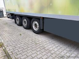 SCHMITZ CARGOBULL Tiefkühlauflieger mit Thermo King