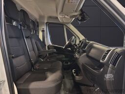 PEUGEOT Boxer Abschleppwagen AHK 3,5t Klima VDI2700 Zert