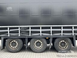 Schmitz Cargobull Curtainsider Mega Getränke