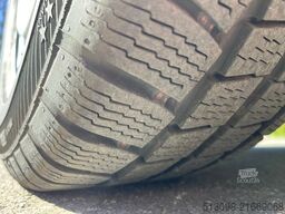 VW CRAFTER 2.0 TDI 8 SITZER KLIMAAUTO. HECKLIFT