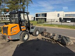 GIANT G2700 X-TRA - 1263h ORIGINAL - 2 BUCKETS + FORK...