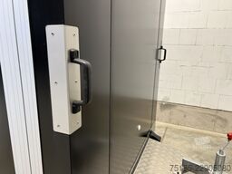 Vezeko Husky FB K 35.35 E-Pumpe Tür Kofferanhänger