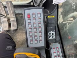 Liebherr R914 excavator with GPS, bucket, and tiltrotator.