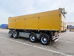 SVF Tipper / Kipper Anhänger 37 m3