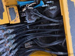 Åkerman EW130 wheel digger w/ a bucket. WATCH VIDEO