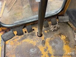 Åkerman EW130 wheel digger w/ a bucket. WATCH VIDEO