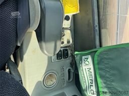 Merlo P40.17 telehandler w/ bucket – pallet forks – jib