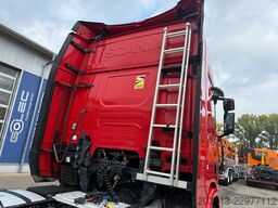 SCANIA R450 4x2 SZM mit ADR EXII - EXIII - FL- AT