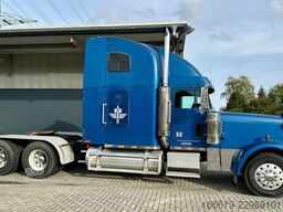 FREIGHTLINER Classic XL