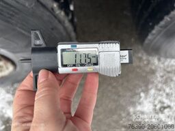 Schmitz Cargobull Semitrailer Reefer Standard divu klāju