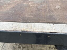 Krone 7,82m BDF Baustoff Zurringe Kranbar