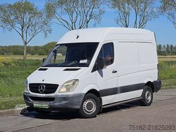 MERCEDES-BENZ SPRINTER 209