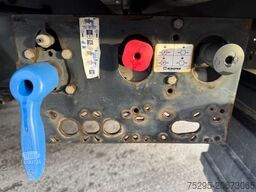 KRONE 3 Achs Standard TÜV02/26 1.Hand Lasi-Zertifikat