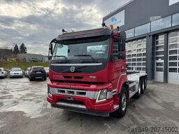 VOLVO FMX-500 8x4 Tridem Hiab 26T