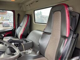 VOLVO FMX-500 8x4 Tridem Hiab 26T