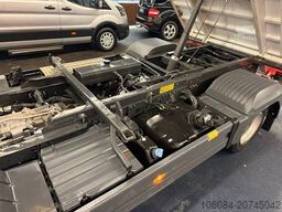 MERCEDES-BENZ Atego 818 Meiller 3 Seiten Kipper 2xAHK Kipphydr