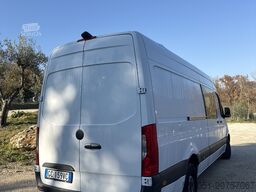 Mercedes-Benz Spinter 319 long