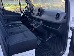 Mercedes-Benz Spinter 319 long