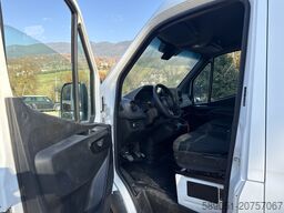 Mercedes-Benz Spinter 319 long