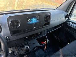Mercedes-Benz Spinter 319 long