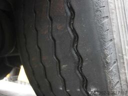 SCHMITZ CARGOBULL SCB*s3t, 2X LIFTING AXLE, 2X PALLET BASKET