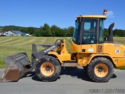 VOLVO L 30 G Radlader / Schaufel + Gabel / hydr. SW