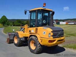 VOLVO L 30 G Radlader / Schaufel + Gabel / hydr. SW