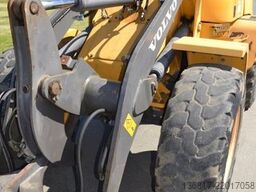 VOLVO L 30 G Radlader / Schaufel + Gabel / hydr. SW