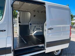VW Crafter 35 KA/ L1H1/ AC/ 2xSchiebetür/ NAVI/ AHK