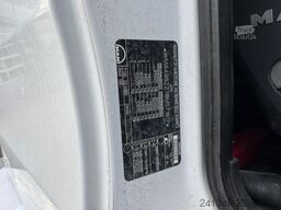 MAN TGS 32.480 8x4 Liebherr 9m3