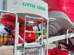 Pöttinger Terrasem V6000 D mit Düngerausstattung
