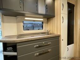 HOBBY De Luxe 545 KMF Modell 2025 / 2000 kg Achse