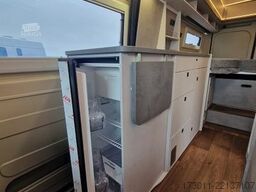 PÖSSL Summit Shine 640 Automat 180PS Premium Solar