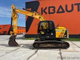 JCB JS 130 LC + T4F