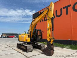 JCB JS 130 LC + T4F