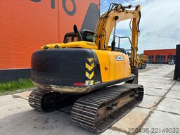 JCB JS 130 LC + T4F