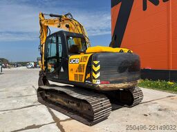JCB JS 130 LC + T4F