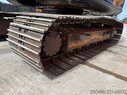 JCB JS 130 LC + T4F