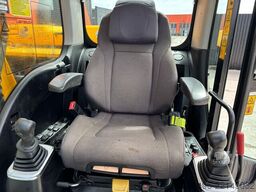 JCB JS 130 LC + T4F