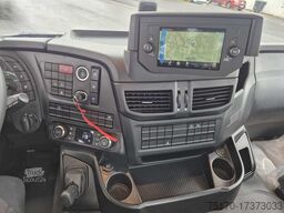 IVECO X-Way AD200X48 HR OFF 4x2 Meiller Intarder